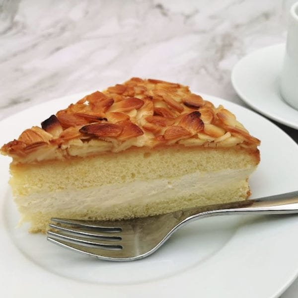 Oma’s Bienenstich Recipe – German Bee Sting Cake