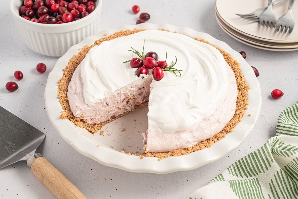 No Bake Cranberry Cream Pie