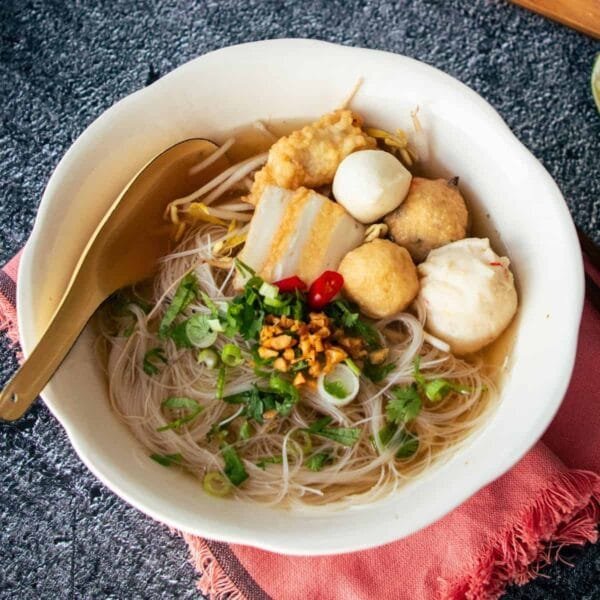 Classic Thai Noodle Soup – Street Style