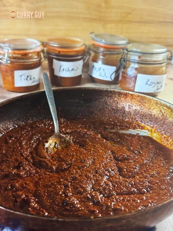 Vindaloo Curry Paste | The Curry Guy