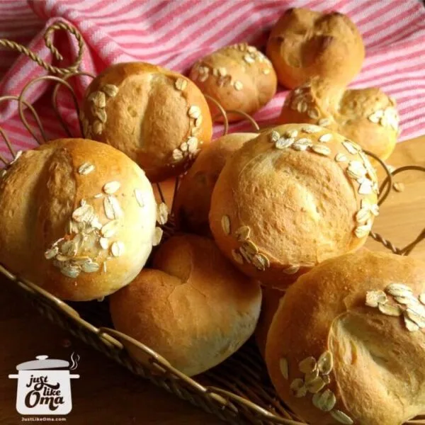 Traditional German Bread Recipes – Oma’s Brot und Brötchen Rezepte