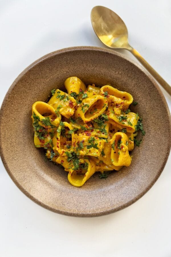 Easy Curry Pasta (One Pot)